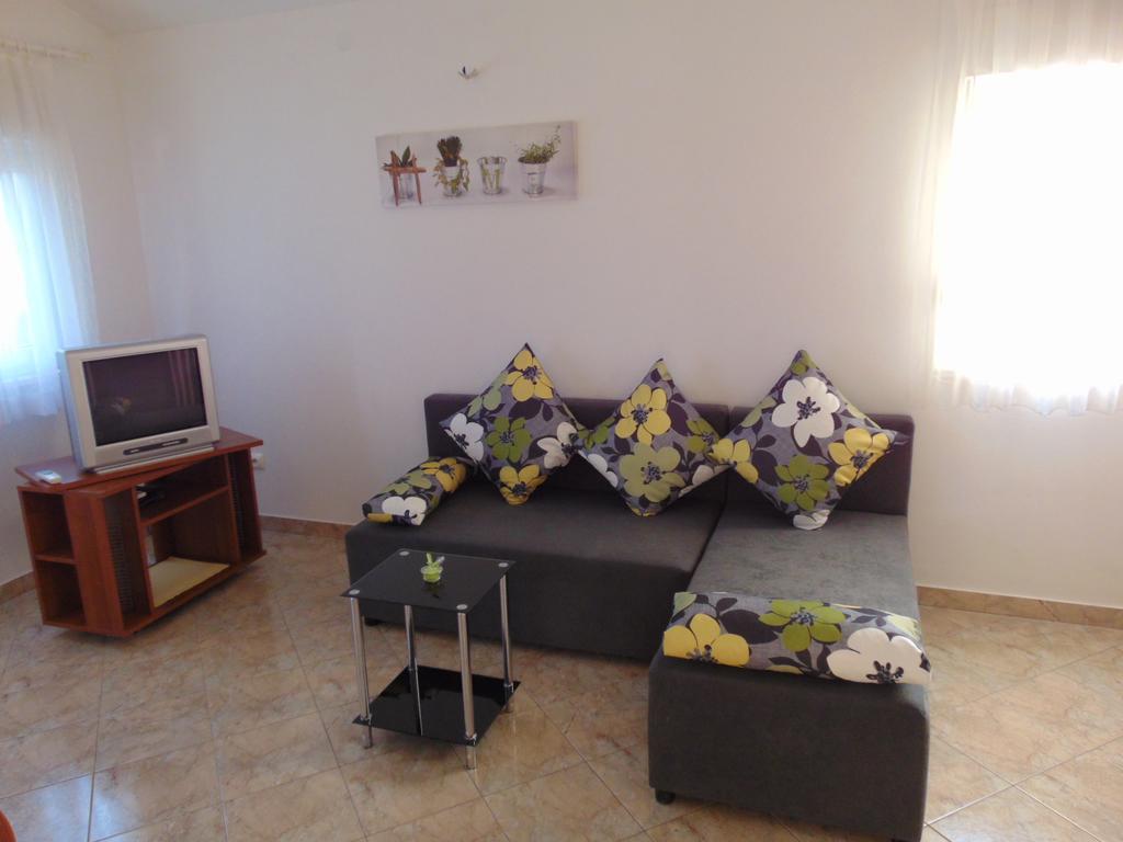 Apartments Borozan Vinisce Phòng bức ảnh